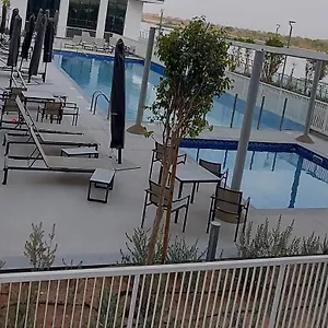 Deluxe On Yas With Sea View Balcony * アブダビ