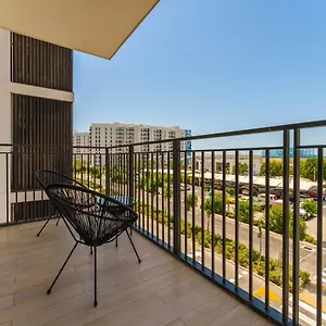 Maison Privee - Exquisite On Yas Island Cls To Attractions Apartman *