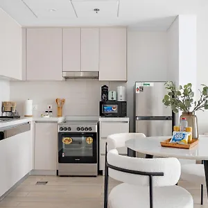 Silkhaus Yas Marina Chic 1bdr Close To Yas Canal Apartment *