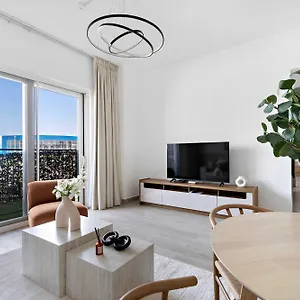 Lägenhet Silkhaus Modern 2bdr With Canal View On Yas Island *