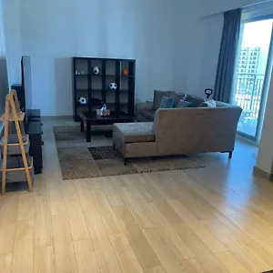 Water Edge 1br Retreat Prime Location Scenic Views Διαμέρισμα *
