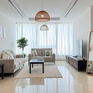 Spacious Family Friendly 2br In Al Reem Island アパート