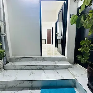 Private Entrance 2 Bedroom Fully Furnished Semesterbostad *