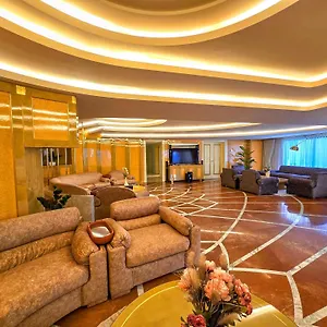 Presidential Penthouse Vintage Italian Elegance Daire Abu Dabi