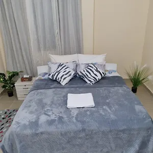 Pansiyon Cozy Private In Shabia 12, Free Wi-fi & Kitchen Access Abu Dabi