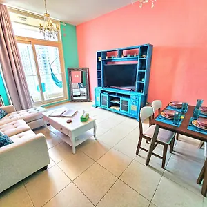Apartment Waterfront Tropical Themed 2 Br Abu Dhabi