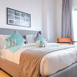 Bloomfields Stylish Stu In Waters Edge Yas Island Apartment