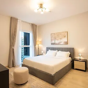 Ferrari World & Seaworld - Luxe 2bhk Canal View