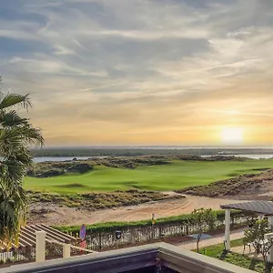 Cozy Golfside Διαμέρισμα