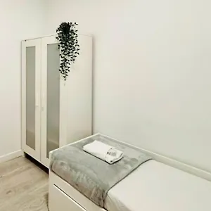 Mbz - Relax In Unique Flat Alloggio in famiglia Abu Dhabi
