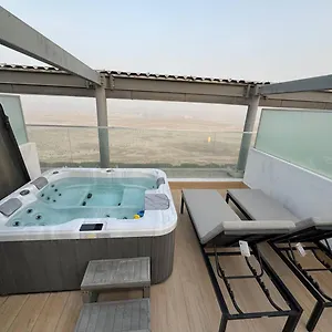 Unique 2bd Jacuzzi & Sunbed Apartment Abu Dhabi