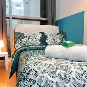 Private Hotel *