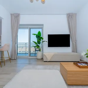 Two Bedroom By Otolo Homes With Free Yas Theme Park Tickets Lägenhet Abu Dhabi