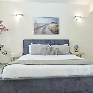 Paradise In Hydra Ad&dxb