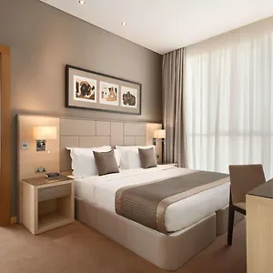 Hotel Tryp By Wyndham Center
