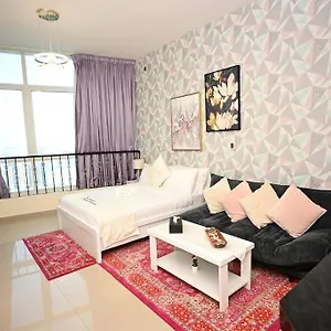 Apartment Queen's Al Reem