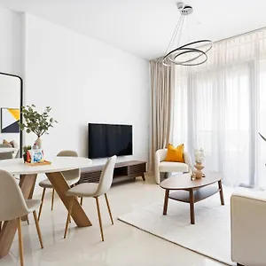 Silkhaus Chic 1 Bdr Near Reem Mall Apartment