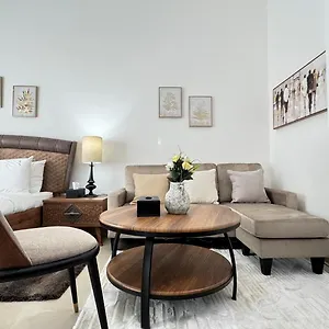 Al Reef Peaceful King Bed Comfort For 2 Apartment *