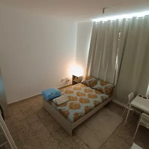 Affordable Transient - Not A - Sharing Kitchen And Washrooms Homestay Abu Dhabi