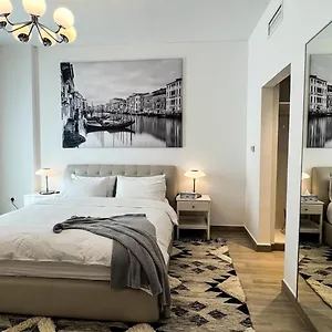 Canal View 3 Bedroom With Balcony * Abu Dhabi