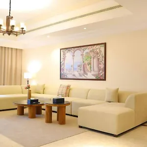 Al Raha Luxe Your 3br Retreat Apartment