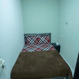 Homestay Nest With Shared Washroom *