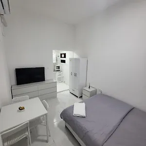 Apartment Staycation Full 12306 Abu Dhabi