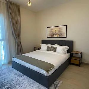 Apartment Modern 1bd Near F1 & Etihad *
