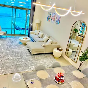 Floor Luxury With Beautiful Views Abu Dhabi