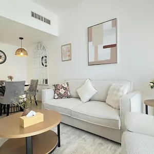 Trendy 1br In Mangrove Place For 3 Guests In Al Reem Apartment
