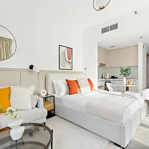 Stylish In Yas Island's Prime Location Apartment *