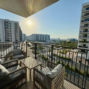 1br Heaven In Yas Waterworld Yas Bay *