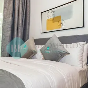 Bloomfields Stylish Stu In Oasis Masdar Apartment Abu Dhabi