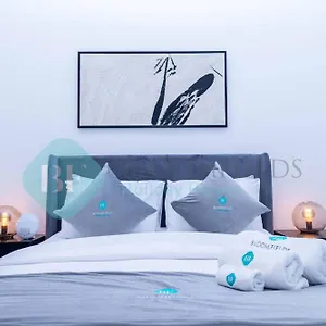 Bloomfields Elegant 1br In Waters Edge Yas Island *