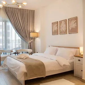 Apartment Classy Modern Canal And Pool View Abu Dhabi
