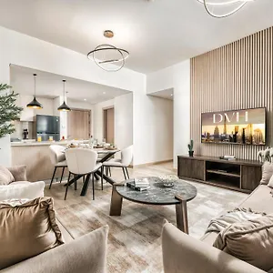 Luxury 2br, Yas Island By Ferrari World & Yas Mall Apartment