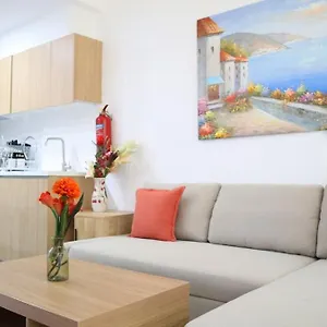 Serene Masdar 1br Pool And Quick Airport Access Apartment