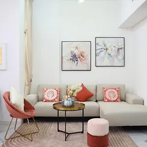 Tranquil Masdar 2br Pool And Free Parking *