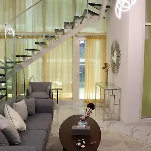 Cozy 2br Masdar Pool Parking And Near Airport Apartment *
