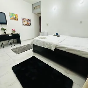 Mbz - Master Hostel