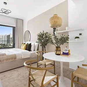 Bright Boho Loft, Masdar Lägenhet