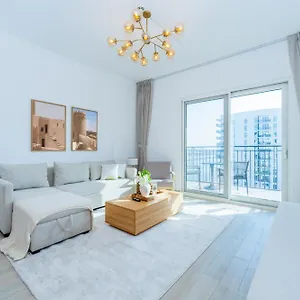 One Bedroom By Otolo Homes With Free Yas Theme Park Tickets アパート アブダビ