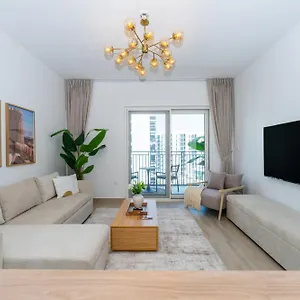 One Bedroom By Otolo Homes With Free Yas Theme Park Tickets アブダビ