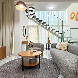 アパート Refined 2Br Escape Pool & Parking Masdar