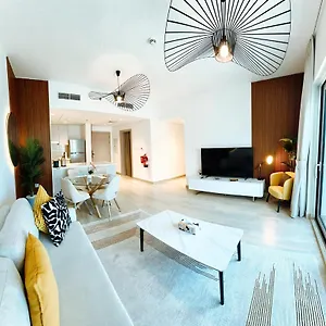 Yas Island, Stunning 2 Bedroom, 4beds Close To The Parks! *