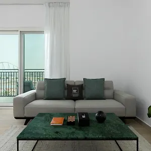 Maison Privee - Chic Yas Island Escape With Iconic Ferrari World Vws * Abu Zabi