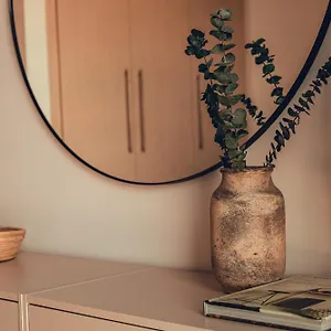 Apartament Voyage's Stylish 1br At Waters Edge Abu Zabi