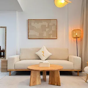 Apartment Masdar 2br Luxe Pool And Quick Airport Access Abu Dhabi